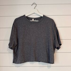 Lululemon crop tee